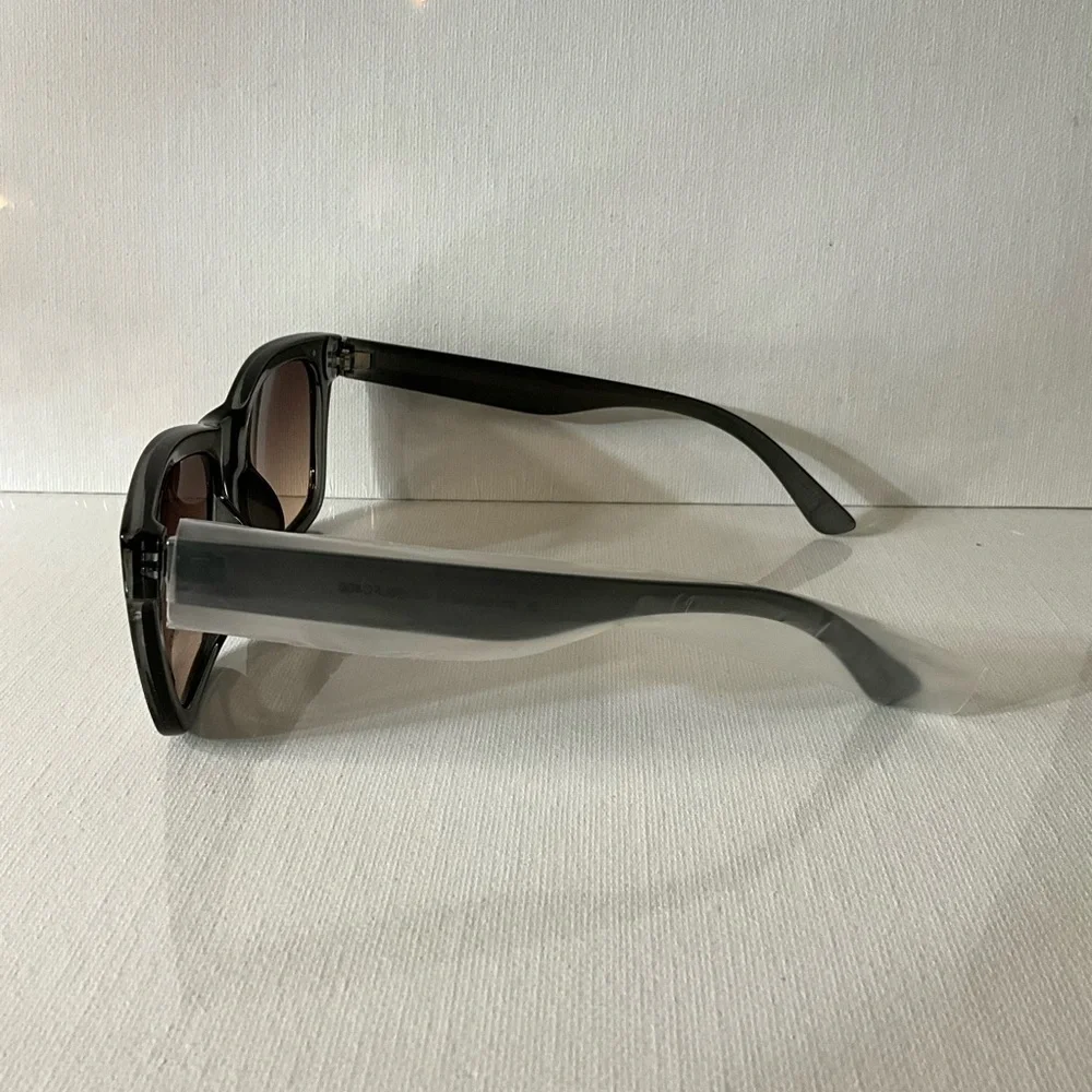 Elegant Gray Sunglasses